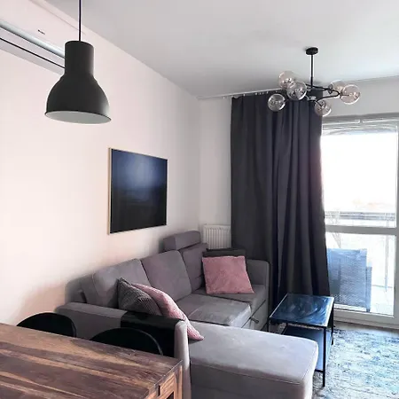 Golden View - With Parking, Balcony And Wifi Apartment