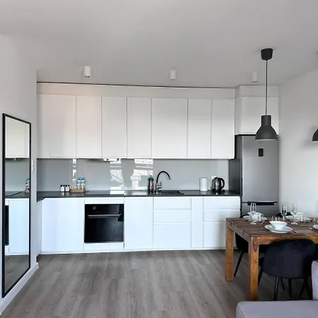 Golden View - With Parking, Balcony And Wifi * Warsaw